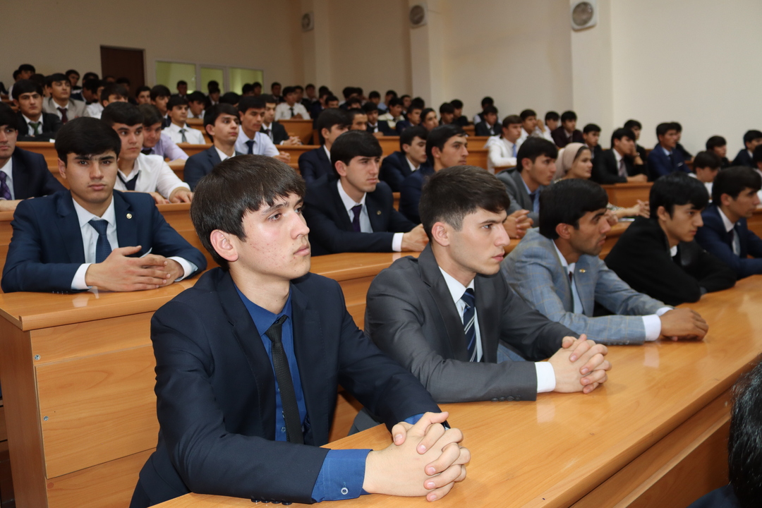 ШОГИРДИ БОМАЪРИФАТ ДАСТОВАРДИ УСТОД АСТ!  33272