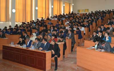 Фаъолнокии донишҷӯён дар маҳфили «Ҳамешабаҳор» Фаъолнокии донишҷӯён дар маҳфили «Ҳамешабаҳор»