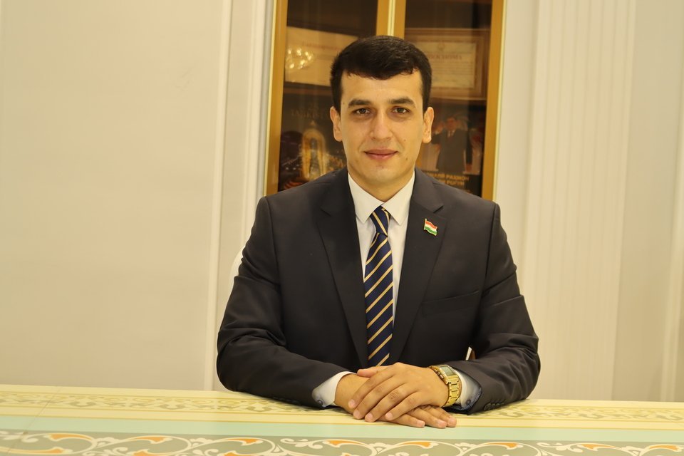 БАРОИ РЕШАКАН КАРДАНИ КОРРУПСИОНӢ ДАСТҶАМЪОНА МУБОРИЗА МЕБАРЕМ!