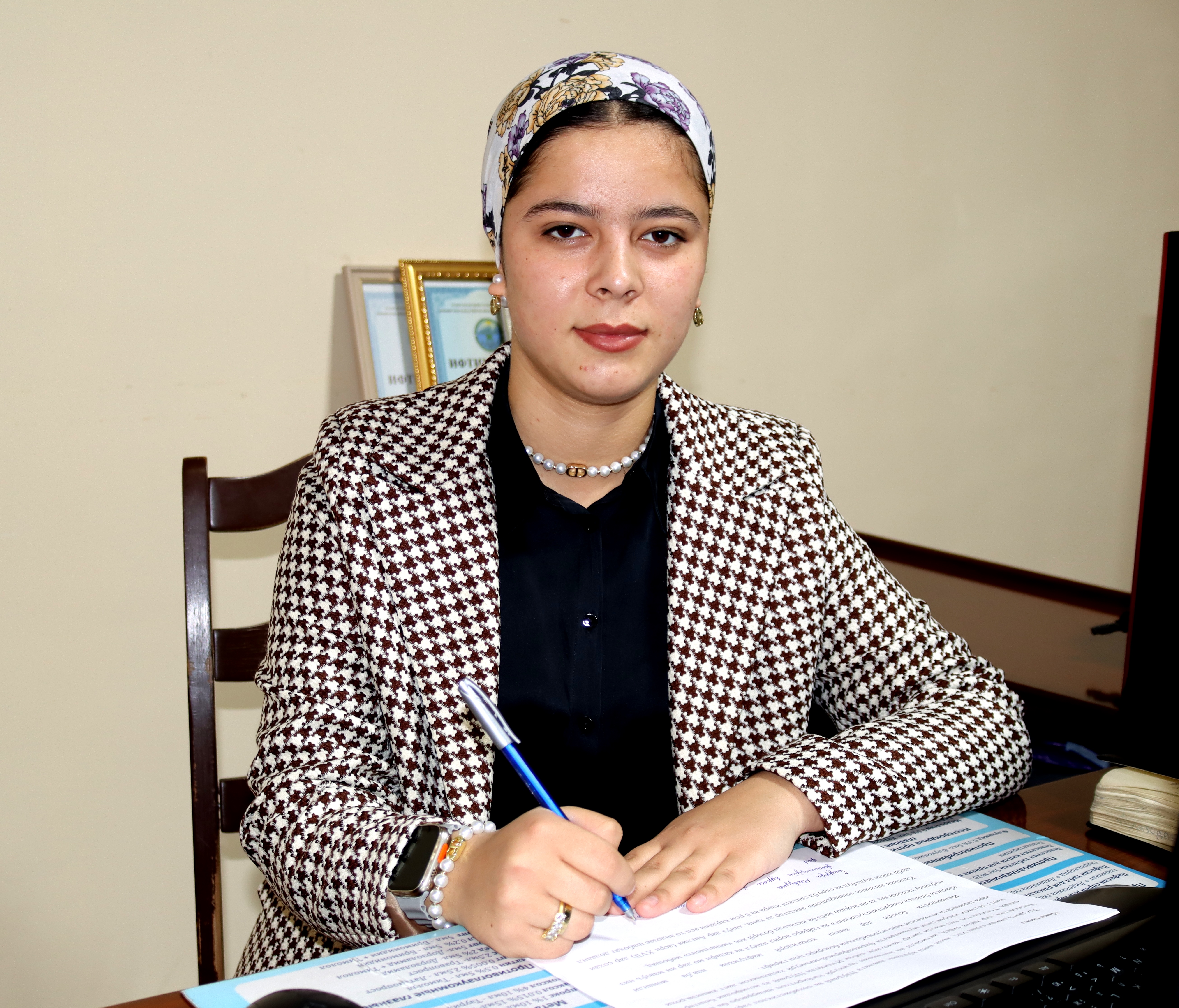 ВАЗИФАҲОИ АСОСИИ МЕНЕҶЕР ВА МЕНЕҶМЕНТ