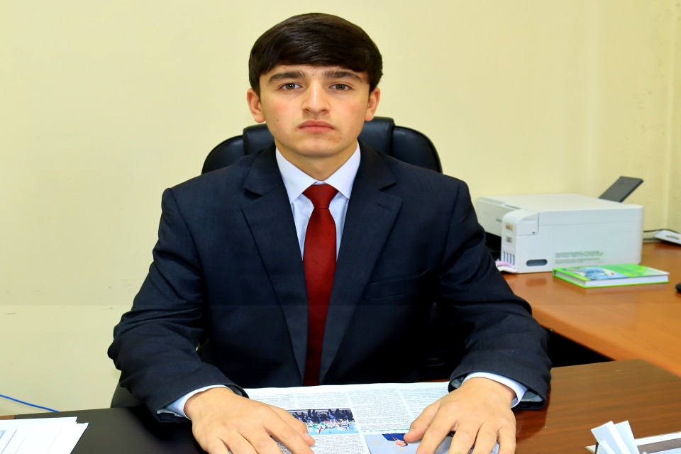 ПАРЧАМИ МО БОДО ПАРАФШОН, ТОҶИКИСТОНИ АЗИЗ!